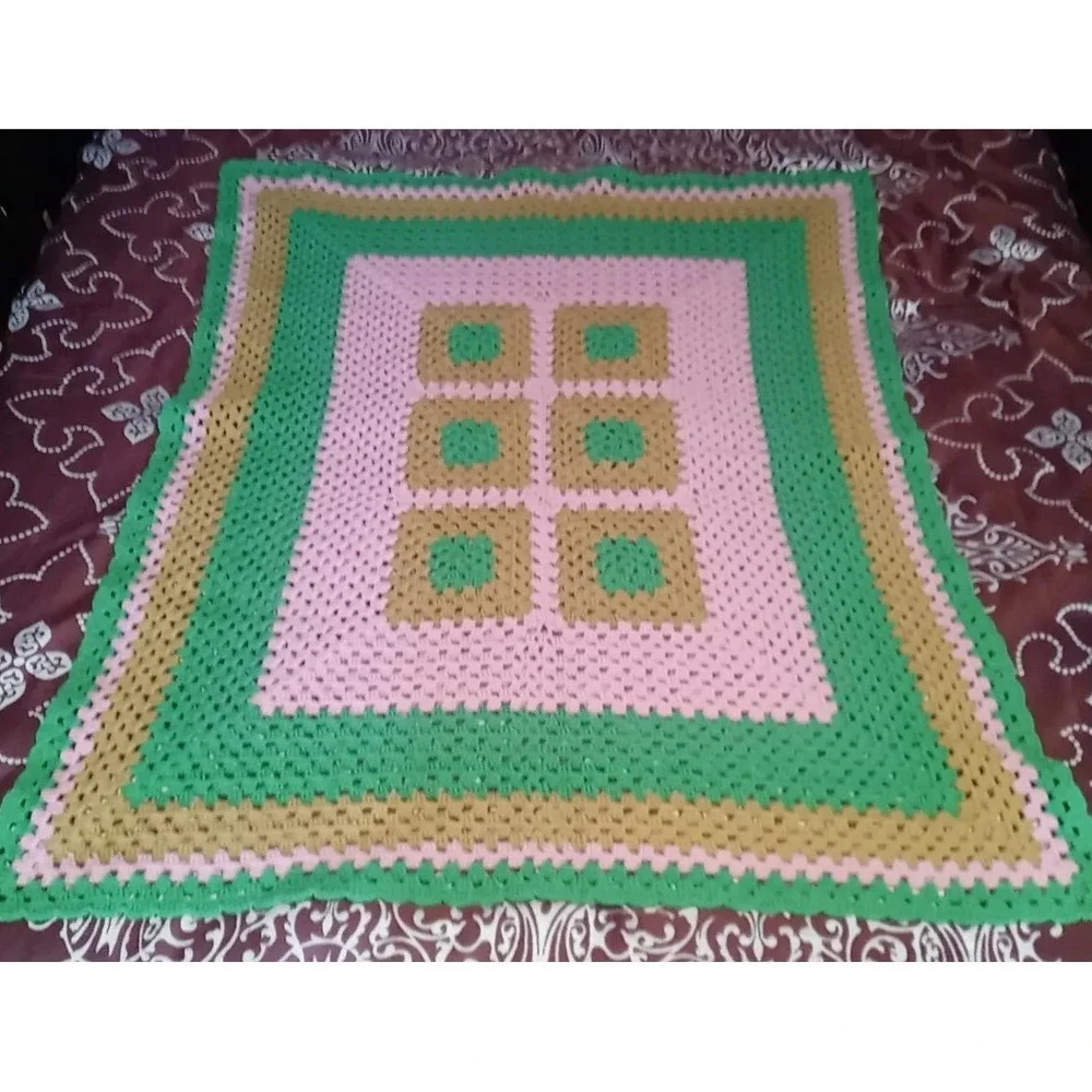 Vtg Handmade Granny Square Blanket Crochet Knit‎ Afghan Throw Blanket 45 X 37